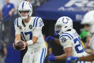 Deadspin | Colts cruise into KC, bid to affirm elite AFC status