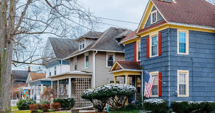 The Trump administration is ‘actively evaluating’ portable mortgages. What you need to know