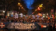 Decenas de miles de personas salen a la calle en Bilbao para solidarizarse con Palestina y exigir "el fin del genocidio"