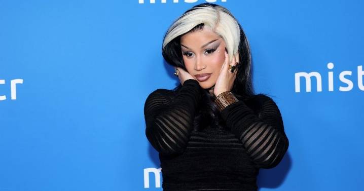 Cardi B Is 'Pretty Without Makeup' in Bare