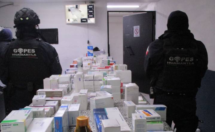 Asaltan Farmacias Guadalajara en Huamantla; un vehículo fue asegurado