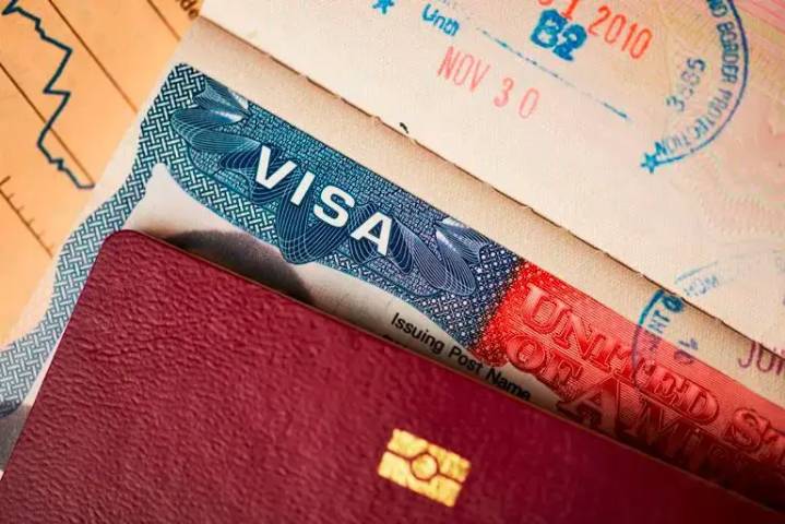 Estados Unidos impone nuevos criterios para otorgar Visas: personas con obesidad, cáncer, diabetes y trastornos mentales serán rechazadas por “ser una carga”