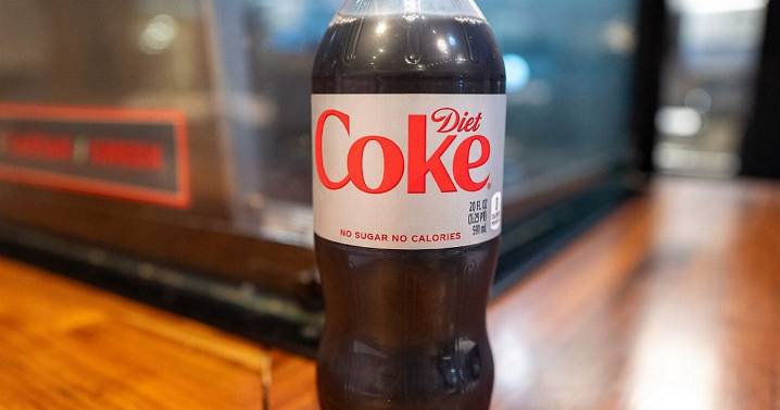 Iceland and Food Warehouse giving away free bottle of Diet Coke or Coke Zero