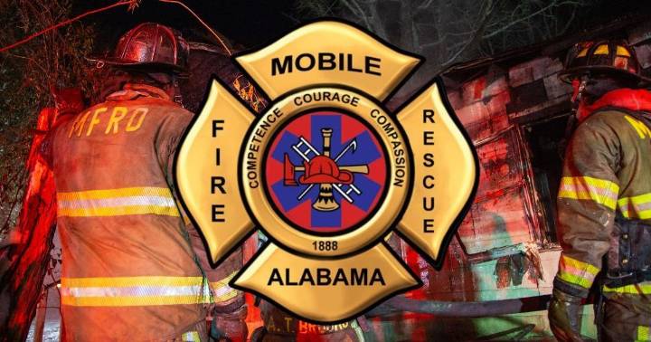 Gas leak delaying traffic around Baker High School