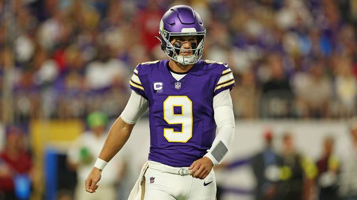 Vikings nearly set a truly embarrassing record in home loss to Ravens