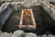 1,700-year-old Roman sarcophagus unearthed, revealing treasures buried with woman of “higher social status”