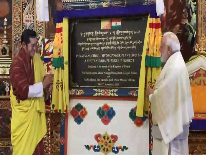 PM Modi, Bhutan King unveil Punatsangchhu