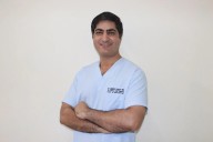 Kashmiri doctor becomes fellow of Intl. Society of Hair Restoration Surgeon