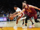 Andrew Wiggins' alley-oop dunk at OT buzzer gives Heat a 140