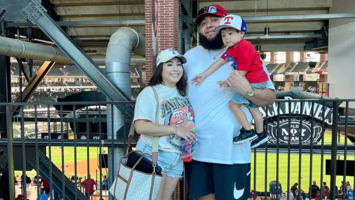 Texas Tech, BYU fans rally to support Lubbock family after crash