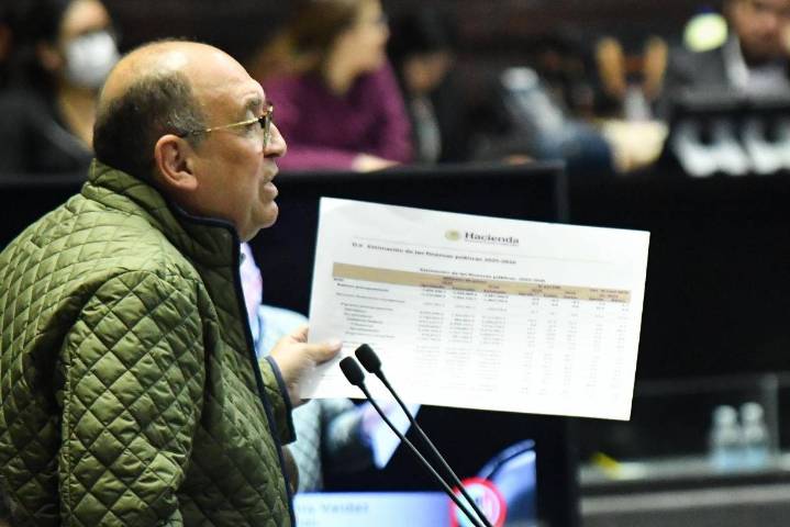 Rubén Moreira acusa endeudamiento histórico y política fiscal regresiva del gobierno federal