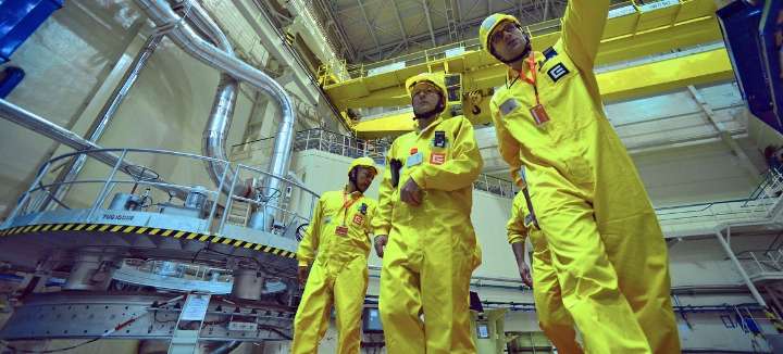 Rusia e Irán acuerdan "coordinar posiciones" por el programa nuclear de Teherán