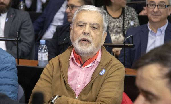 Rechazaron el pedido de domiciliaria de De Vido y se presentará el jueves en Comodoro Py