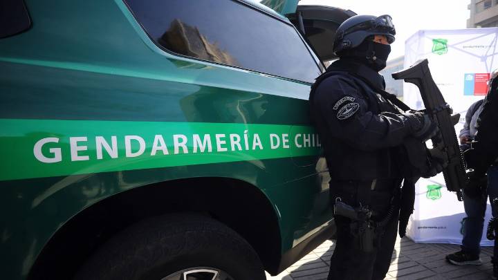 "Se ha dado un golpe profundo a la corrupción": Detienen a 12 gendarmes por vínculos con el narcotráfico