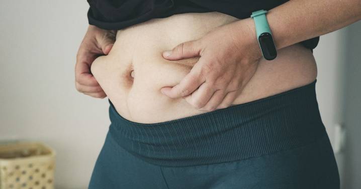 New serious health warning for middle-aged women with a 'fat tummy'