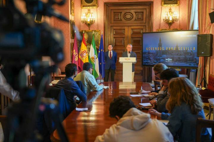 Aprueban ayudas a comerciantes y una nueva zona infantil en Sevilla Este