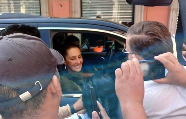 Libro Grandeza de AMLO será muy importante para México: Sheinbaum