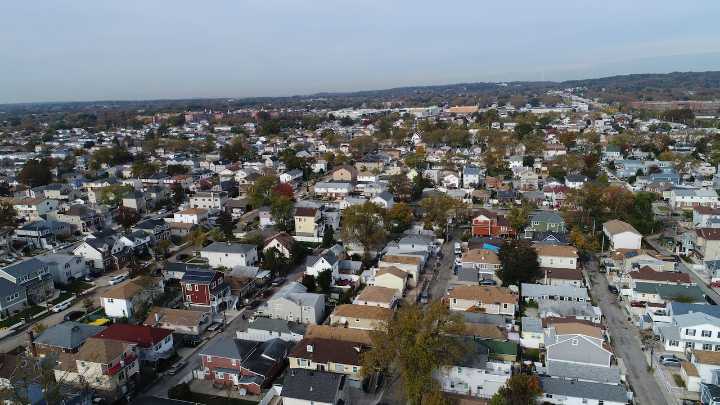 Number of Staten Islanders living in poverty drops more than 14% in past year, data shows