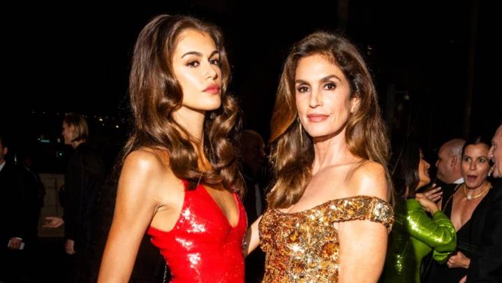Kaia Gerber and Cindy Crawford's Bomshell Hair at LACMA Gala