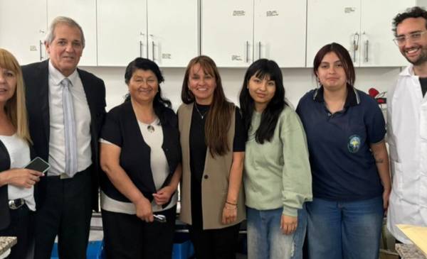 Reconocimiento a finalistas del Encuentro Empresarial de Jóvenes y Adultos