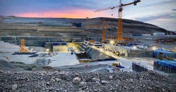 La salida de Francos desató una tormenta en el sur: China, las represas y el futuro en Santa Cruz