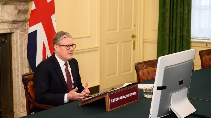 What would it take to depose Starmer as UK PM?