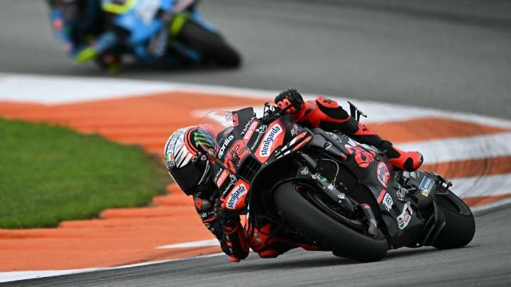 Bezzecchi cierra el 2025 con triunfo en Cheste y el 'bronce' del Mundial