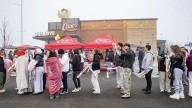 Hundreds line up for Idaho’s first Raising Cane’s in Meridian