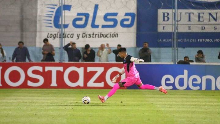 Estudiantes ya juega en el Candini ante su homónimo de Caseros