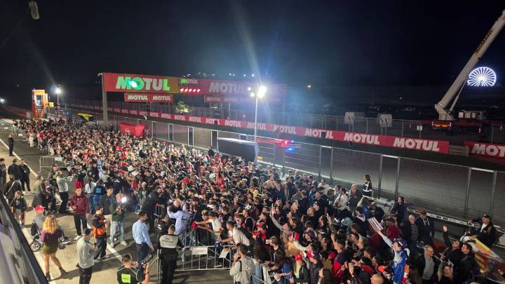 MotoGP regresa a Valencia tras la tormenta