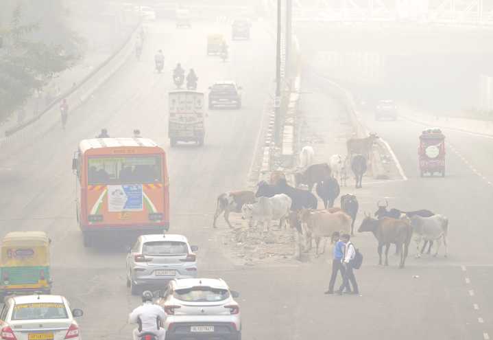 Delhi AQI at 335, records 11 deg C in morning