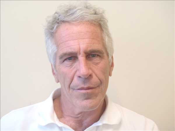 Epstein reporter rips Trump DOJ’s 'phenomenal cover