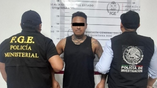 FGE detiene en Cancún a presunto tratante que obligó a su esposa a prostituirse en Puebla desde 2023