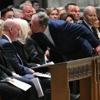 Respect and remembrance for Cheney from Bush, Biden and past vice presidents as Trump is excluded