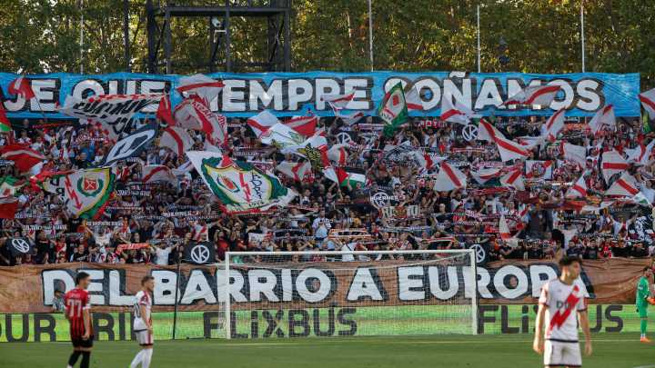 Detenido un ultra del Rayo tras una noche de disturbios con 150 violentos del Lech Poznan polaco