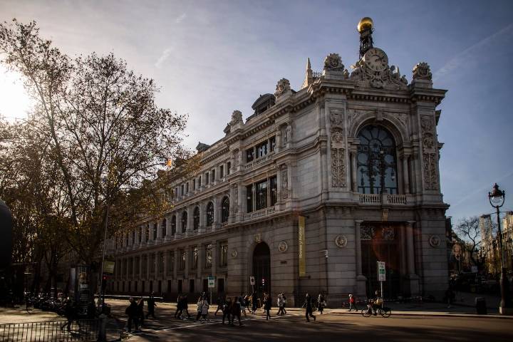 El Banco de España alerta del riesgo de que la sobrevaloración tecnológica desate una corrección “abrupta” en las Bolsas