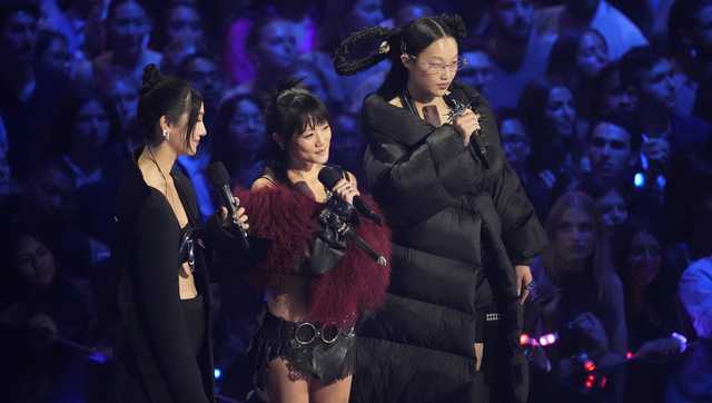 'K-Pop and Beyond': Students study art and business of popular music genre