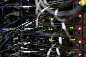 ‘Splinternets’ threat to be avoided, says web address controller