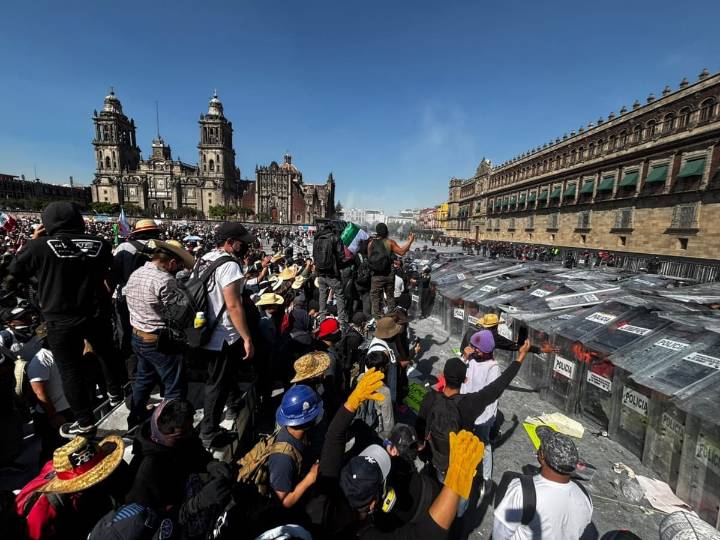 Reconocen labor de policías tras actos de violencia en el Centro Histórico