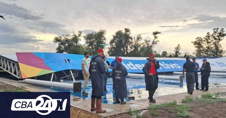 Tormentas en Córdoba: ráfagas de setenta kilómetros por hora derribaron un polideportivo
