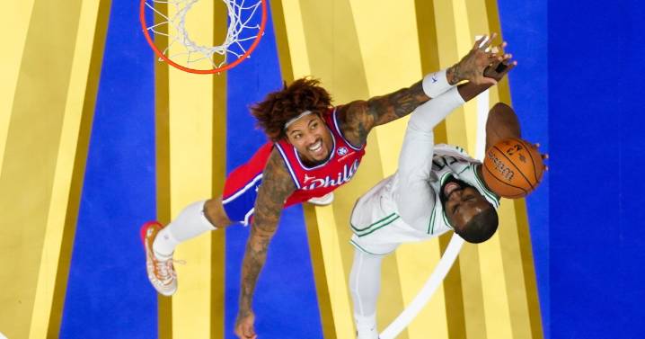 Jaylen Brown scores 32 points to lead Celtics past 76ers 109