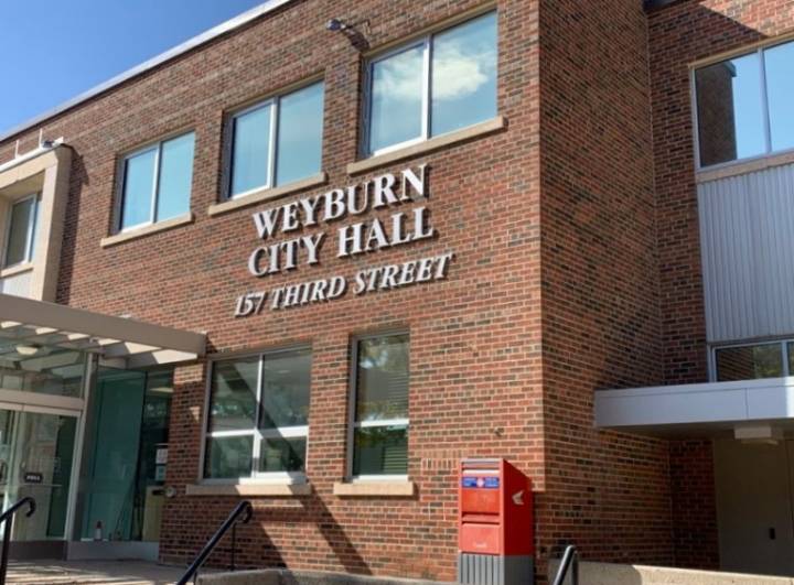 Council decisions: Pool project advances, recreation levy proposed