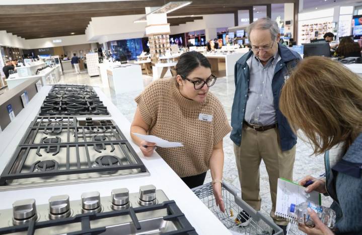 Top Workplaces 2025: At Abt Electronics, customers are the priority