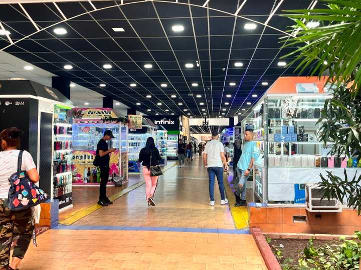 Centros comerciales cerrarán 2025 entre estrenos, reaperturas y retos