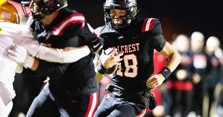 Hillcrest football returns to state semifinals, handles Lakeland 35