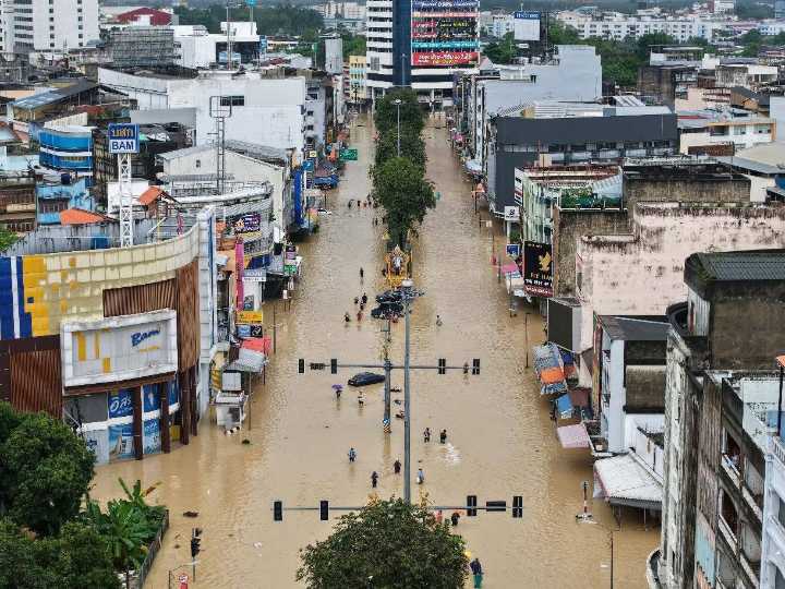 Lluvias históricas en Tailandia dejan 41 muertos y daños en viviendas (FOTOS)