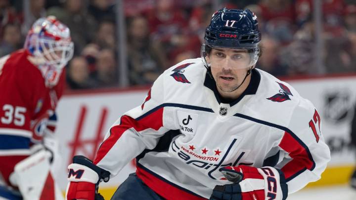 Capitals' Strome learns during game wife gave birth to daughter