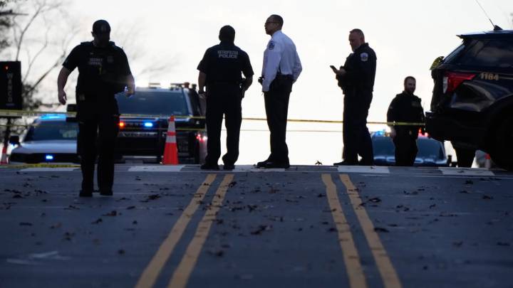 El sospechoso del tiroteo de Washington, acusado por agresión y posesión ilegal de armas