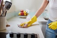 19-Year-Old Stops Cleaning the Family Home, Now Her Mom Says She's 'Selfish'