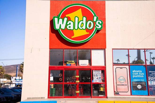 Ensenada se suma a clausura de sucursales de Waldos